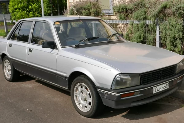 Peugeot 505