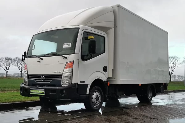 Nissan Cabstar