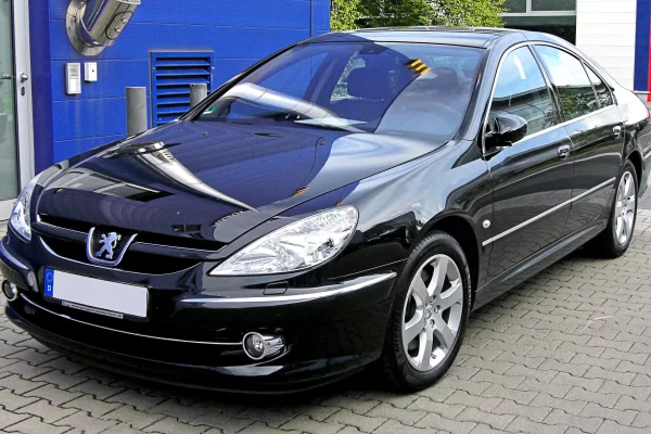 Peugeot 607
