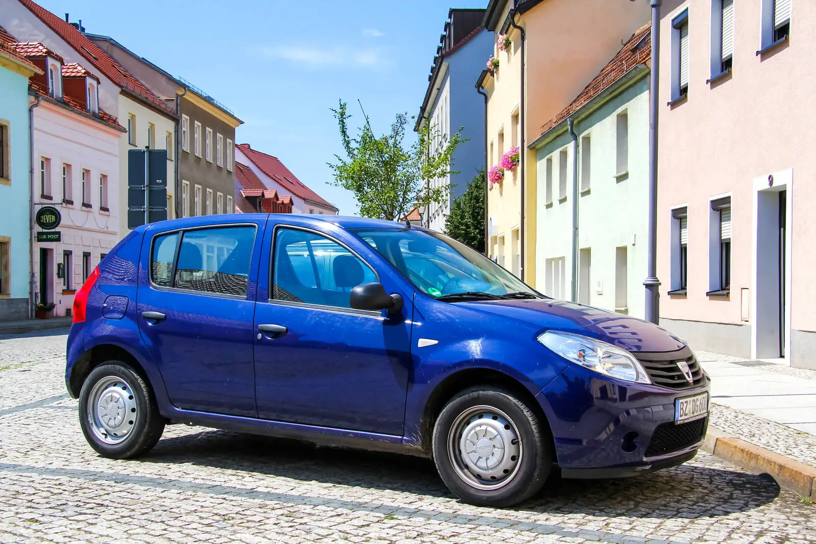 Comment changer les essuie-glaces d’une Dacia Sandero ?