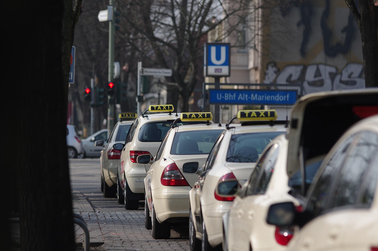 Taxi
