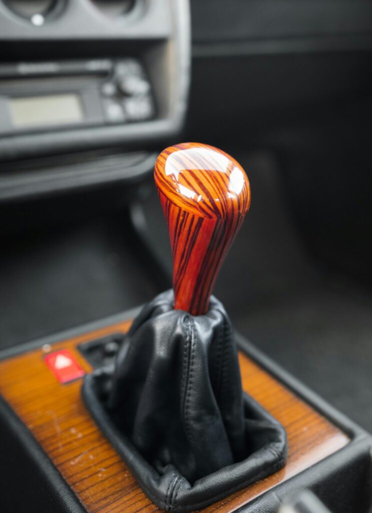 Équipements indispensables dans une voiture