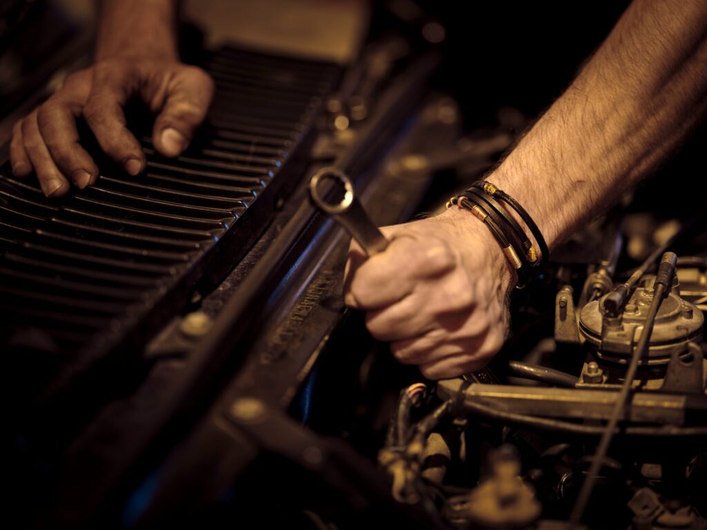 Les outils essentiels à avoir dans sa voiture